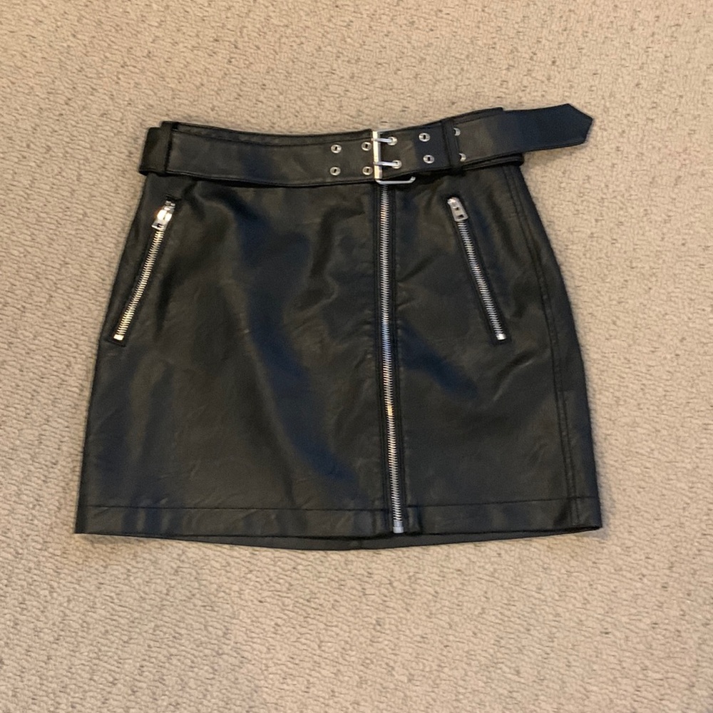 Top shop pleather skirt